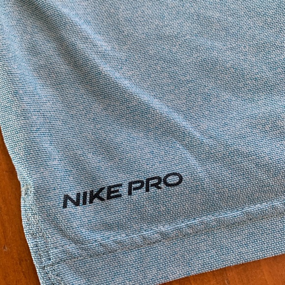 Nike Pro Dri Fit T-Shirt - Picture 6 of 6